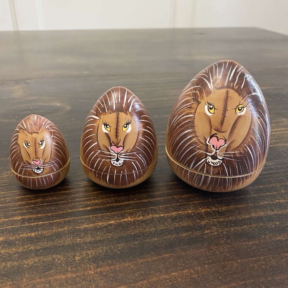 Vintage Lion Nesting Dolls 3pc Wooden Folk Art Hand‎ painted 3.5"